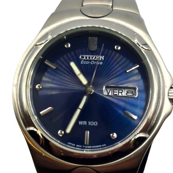 Spanish Date New Citizen Eco-Drive Watch Men Blue Dial E101-K17535 No Manual - Picture 9 of 16